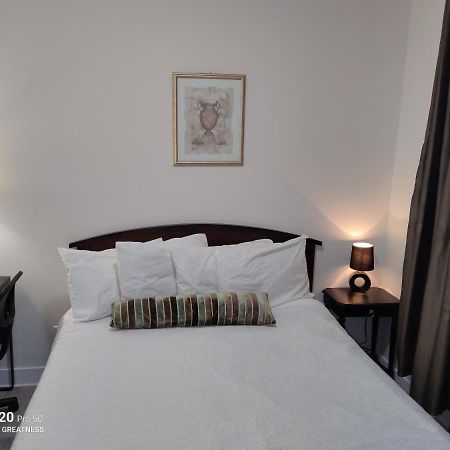 Sweet House B&B Saanich Esterno foto